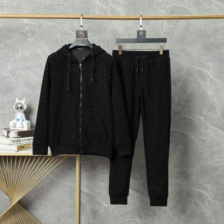 Picture of LV Sweater Suits _SKULVM-3XLaztxB27640789